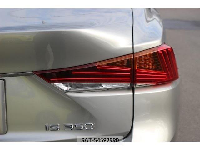 Lexus IS 2017-04 223431-10