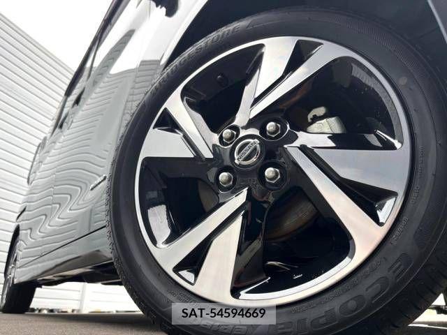 Nissan ROOX 2022-10 388539-17