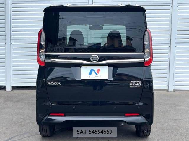 Nissan ROOX 2022-10 388539-13