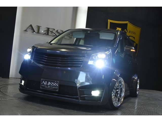 Toyota NOAH 2009-06 7904-4