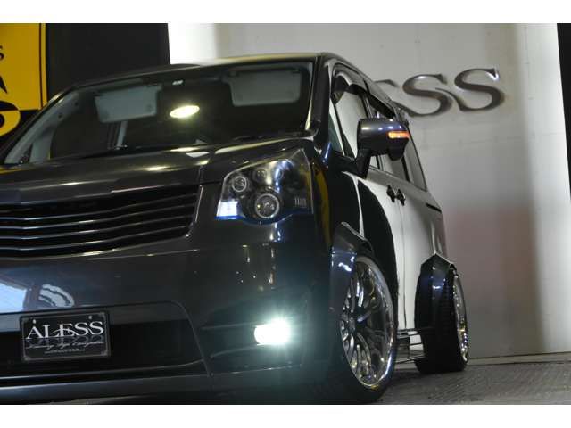 Toyota NOAH 2009-06 7904-10