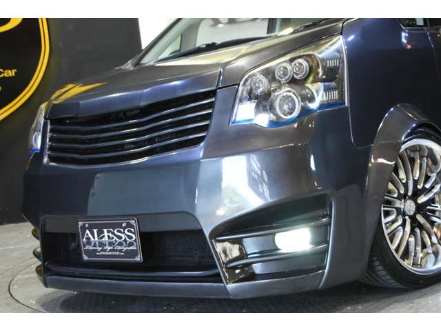 Toyota NOAH 2009-06 7904-5
