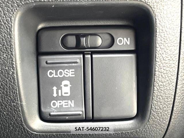 Honda N BOX 2017-03 333837-4