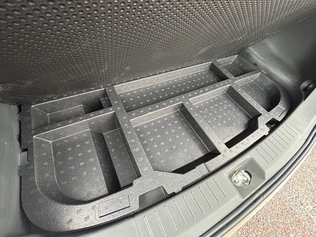 Toyota BB 2015-03 9587-21