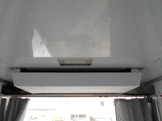 Mitsubishi CANTER 2017-02 6744-10