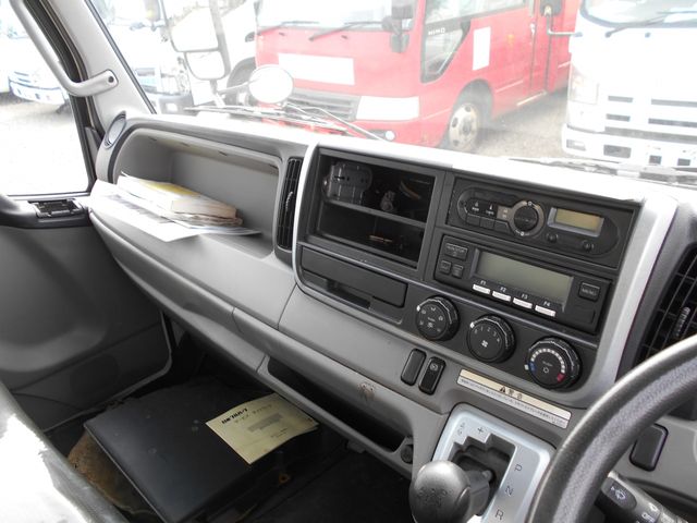 Mitsubishi CANTER 2017-02 6744-19