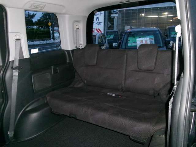 Honda e 2010-03 481-12
