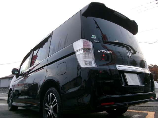 Honda e 2010-03 481-6