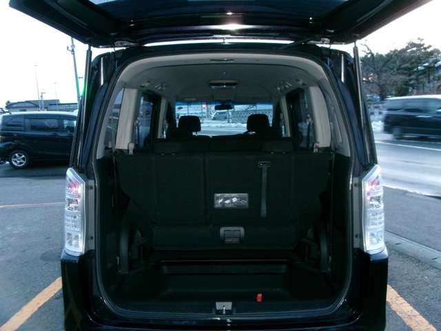 Honda e 2010-03 481-13