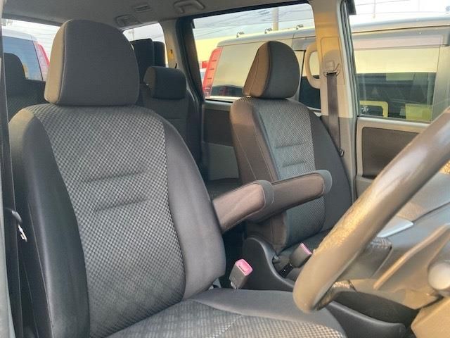 Toyota NOAH 2009-09 15397-22