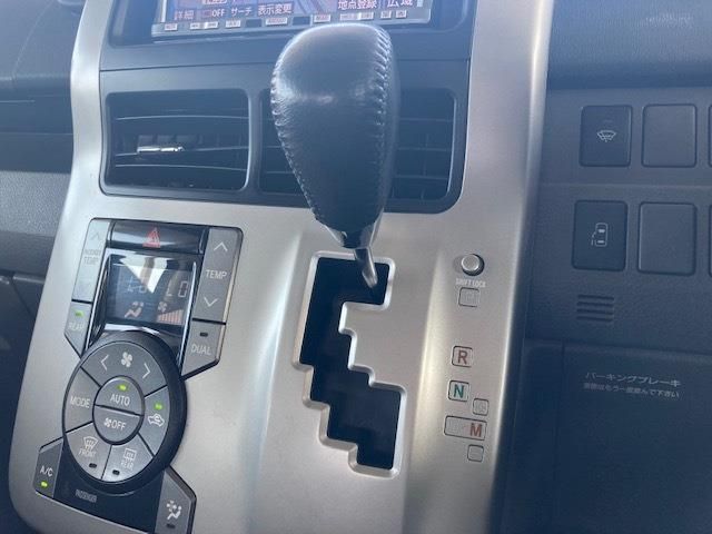 Toyota NOAH 2009-09 15397-21