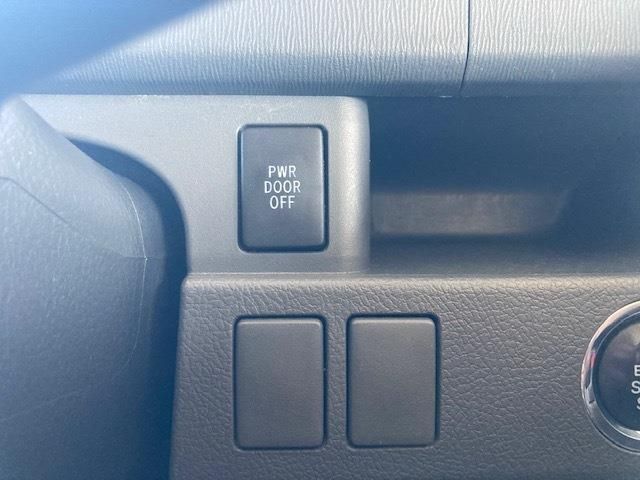 Toyota NOAH 2009-09 15397-14