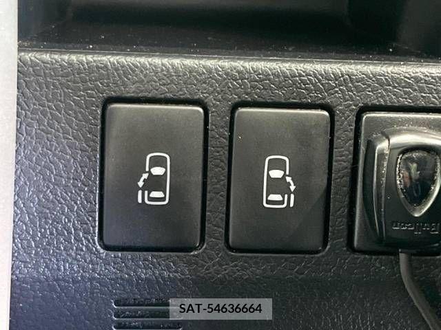 Toyota VOXY 2011-06 321288-4