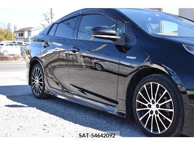 Toyota PRIUS 2017-05 222493-11
