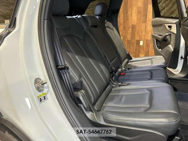Audi Q7 2019-01 261320-15