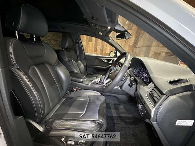 Audi Q7 2019-01 261320-12