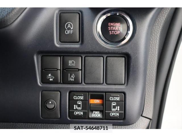 Toyota NOAH 2016-12 205319-15