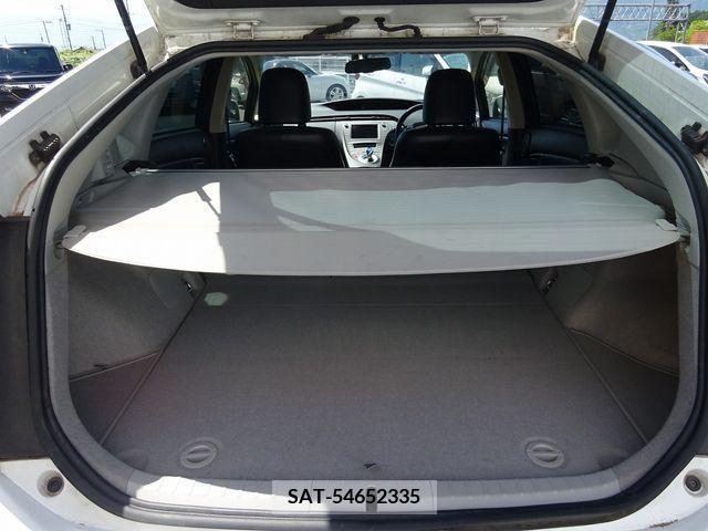 Toyota PRIUS 2013-01 281718-13