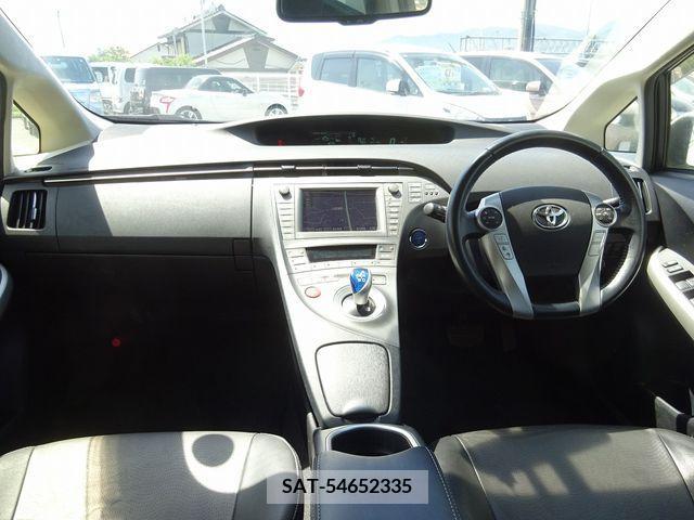 Toyota PRIUS 2013-01 281718-14