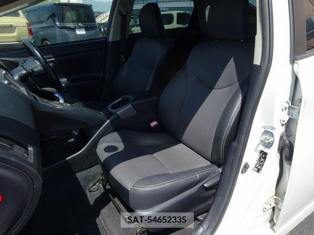 Toyota PRIUS 2013-01 281718-15