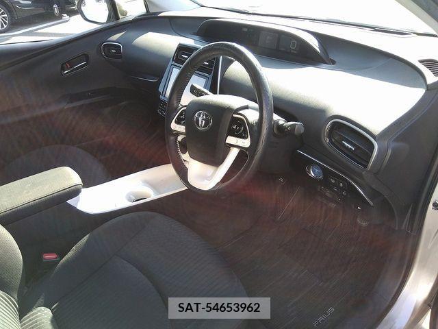 Toyota PRIUS 2016-06 322524-16