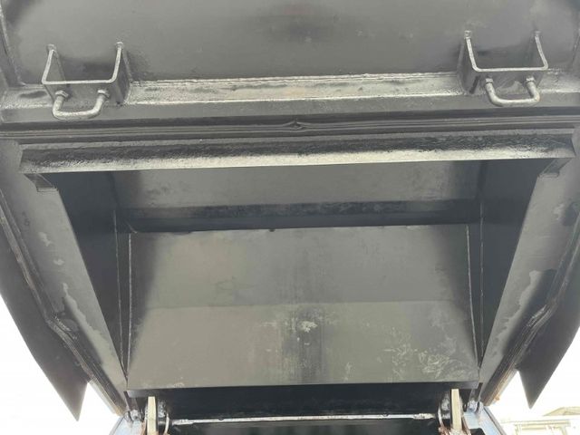 Mitsubishi CANTER 2015-10 195118-16