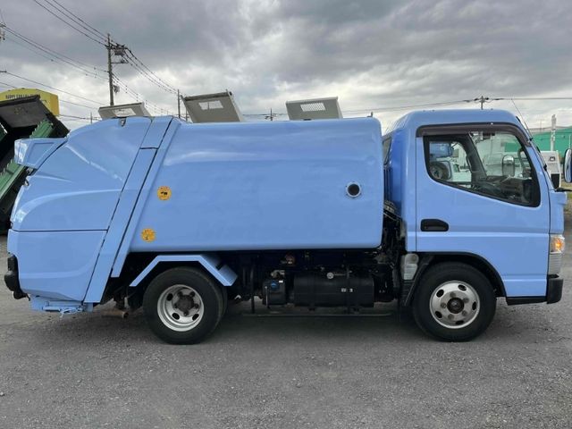 Mitsubishi CANTER 2015-10 195118-2