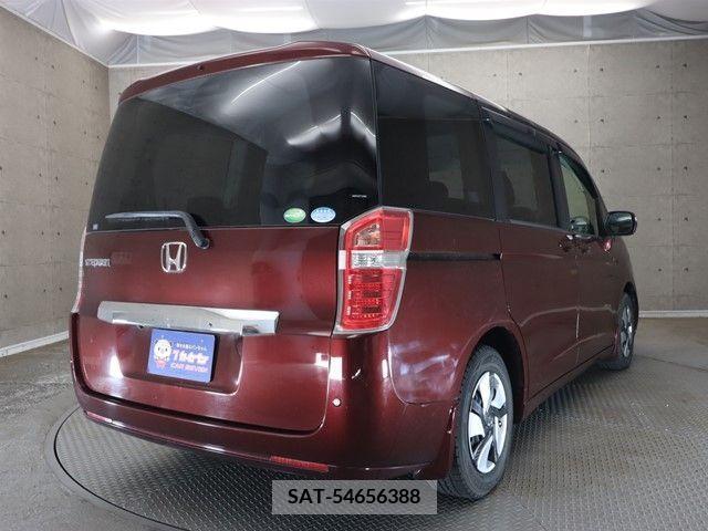 Honda STEP WGN 2013-01 368764-1