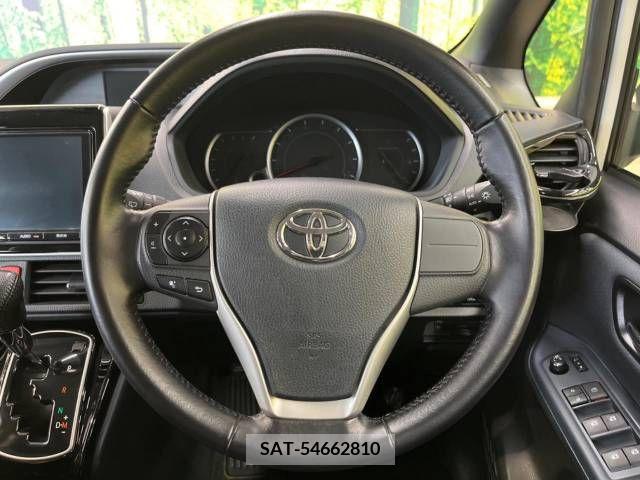 Toyota VOXY 2016-12 289102-12