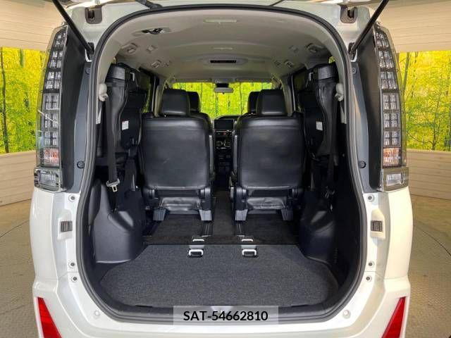 Toyota VOXY 2016-12 289102-11
