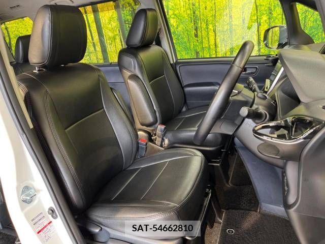 Toyota VOXY 2016-12 289102-8