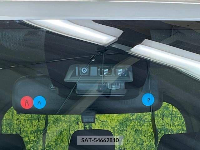 Toyota VOXY 2016-12 289102-2