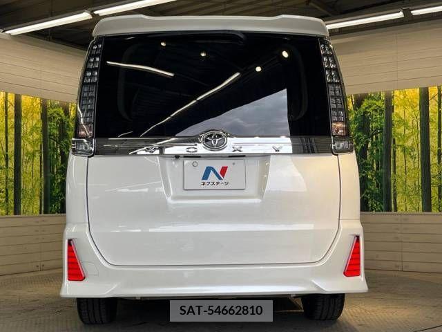 Toyota VOXY 2016-12 289102-16