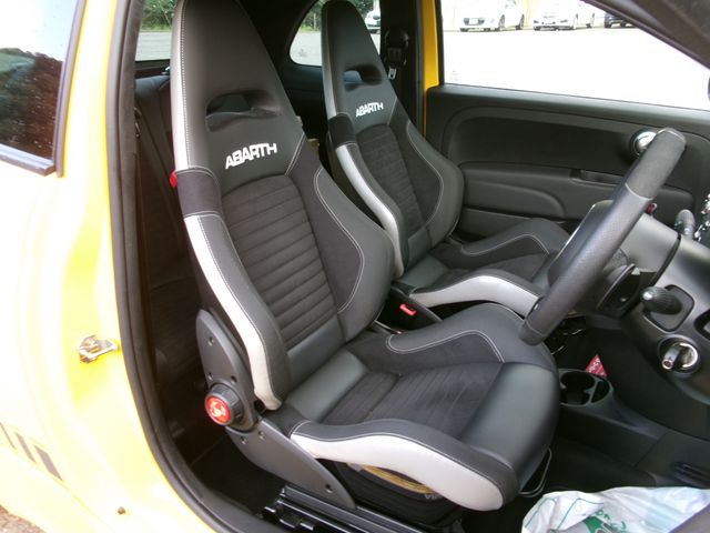 Abarth 595 2020-01 23031-14