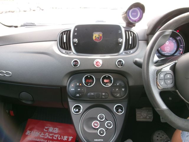 Abarth 595 2020-01 23031-24
