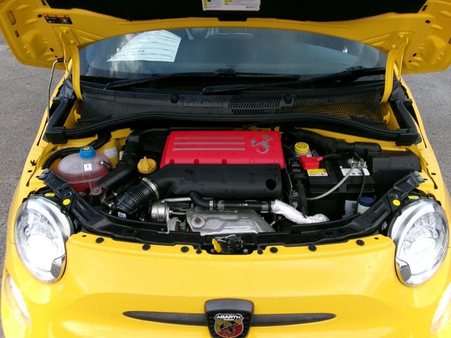 Abarth 595 2020-01 23031-7
