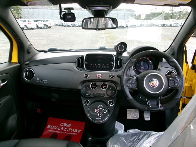 Abarth 595 2020-01 23031-13