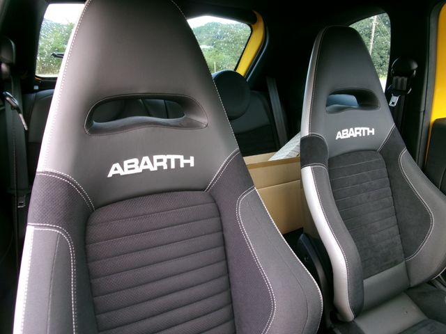 Abarth 595 2020-01 23031-15