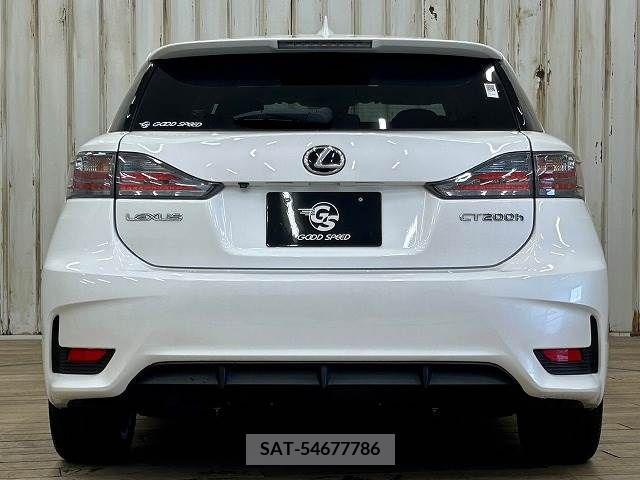 Lexus CT 2014-02 322672-12