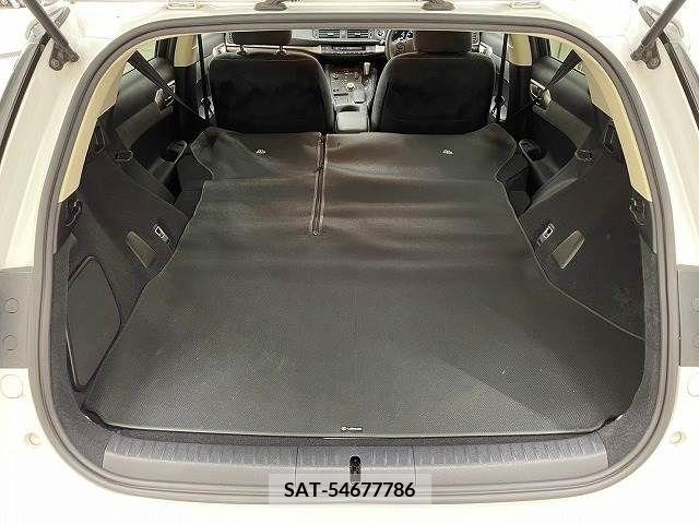 Lexus CT 2014-02 322672-10