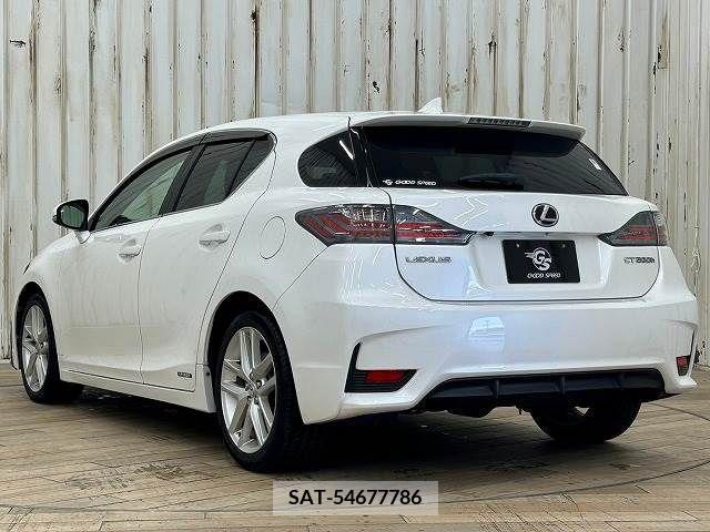 Lexus CT 2014-02 322672-16