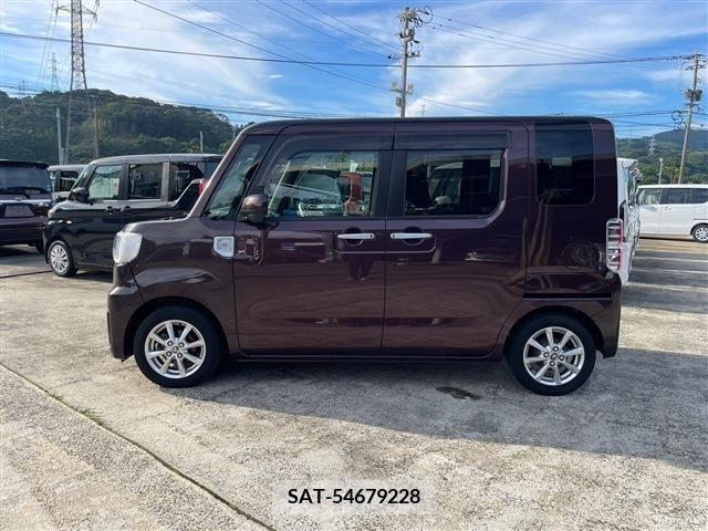 Toyota Pixis Mega 2019-04 348942-9