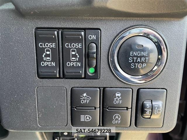Toyota Pixis Mega 2019-04 348942-16