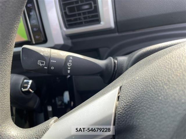 Toyota Pixis Mega 2019-04 348942-22
