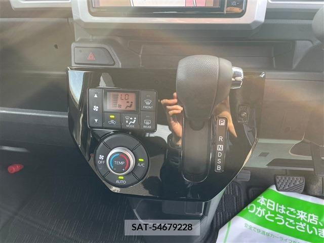 Toyota Pixis Mega 2019-04 348942-24