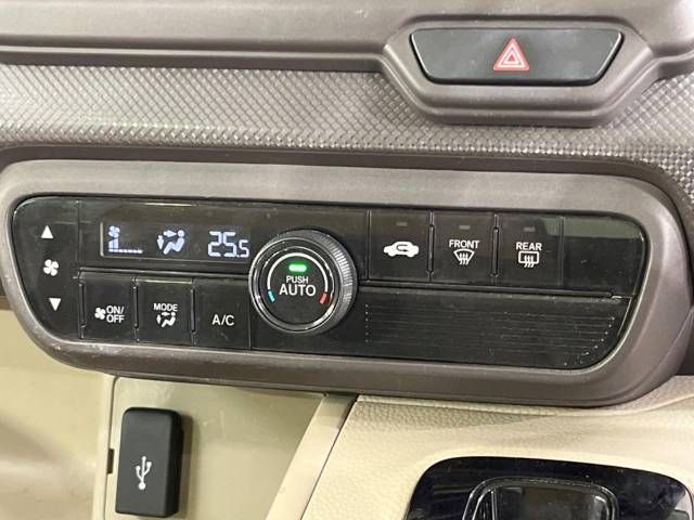 Honda N BOX 2018-01 183609-7