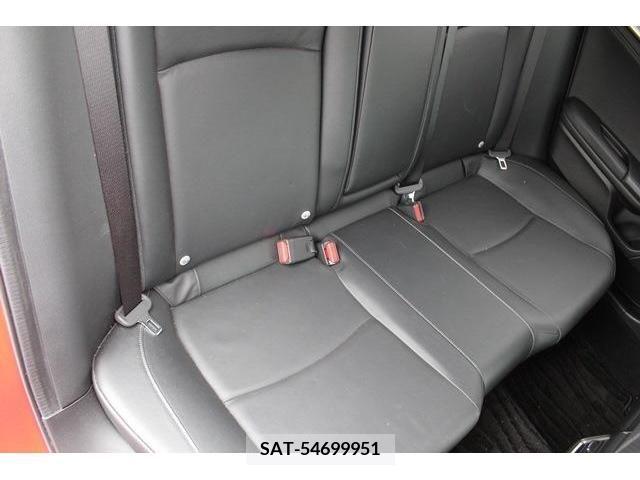 Honda CIVIC 2018-06 264472-13