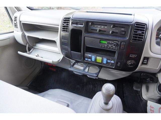 Toyota DYNA TRUCK 2010-06 196204-27