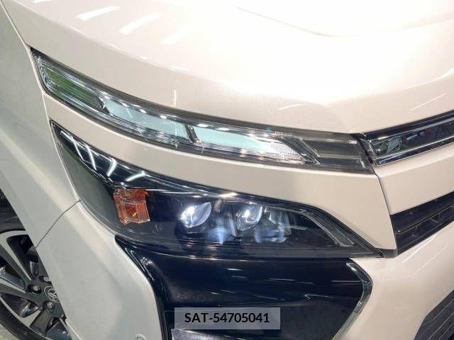 Toyota VOXY 2018-10 332375-13