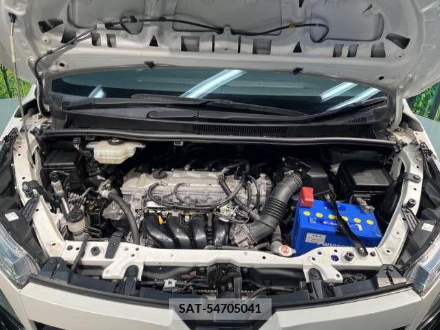 Toyota VOXY 2018-10 332375-19